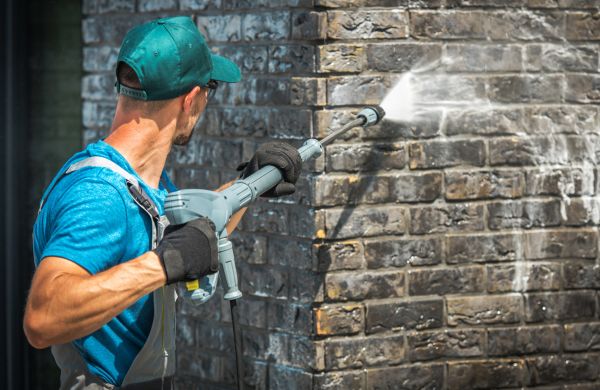 Commercial Building Washing in Chico