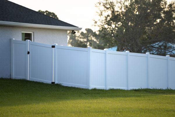 Vinyl Fence Restoration
