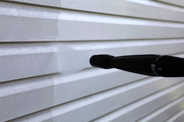 Cost of Condo Siding Power Washing in Chico