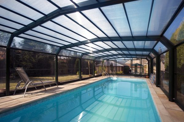 Cost of Pool Enclosure Washing in Chico