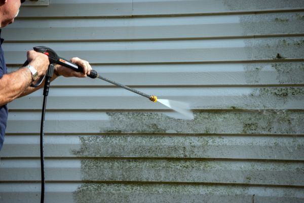 Vinyl Siding Power Washing in Chico
