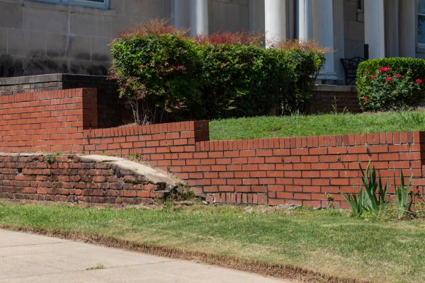 Retaining Wall Cleaning in Chico