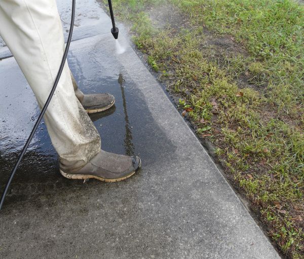 Cost of Concrete Slab Powerwashing in Chico